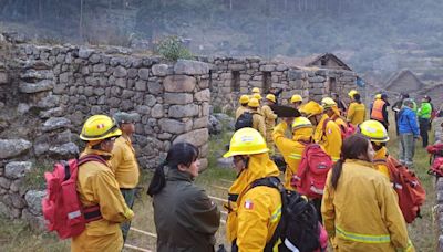 Machu Picchu: Incendio forestal no puede ser extinguido debido a fuertes vientos (FOTOS)