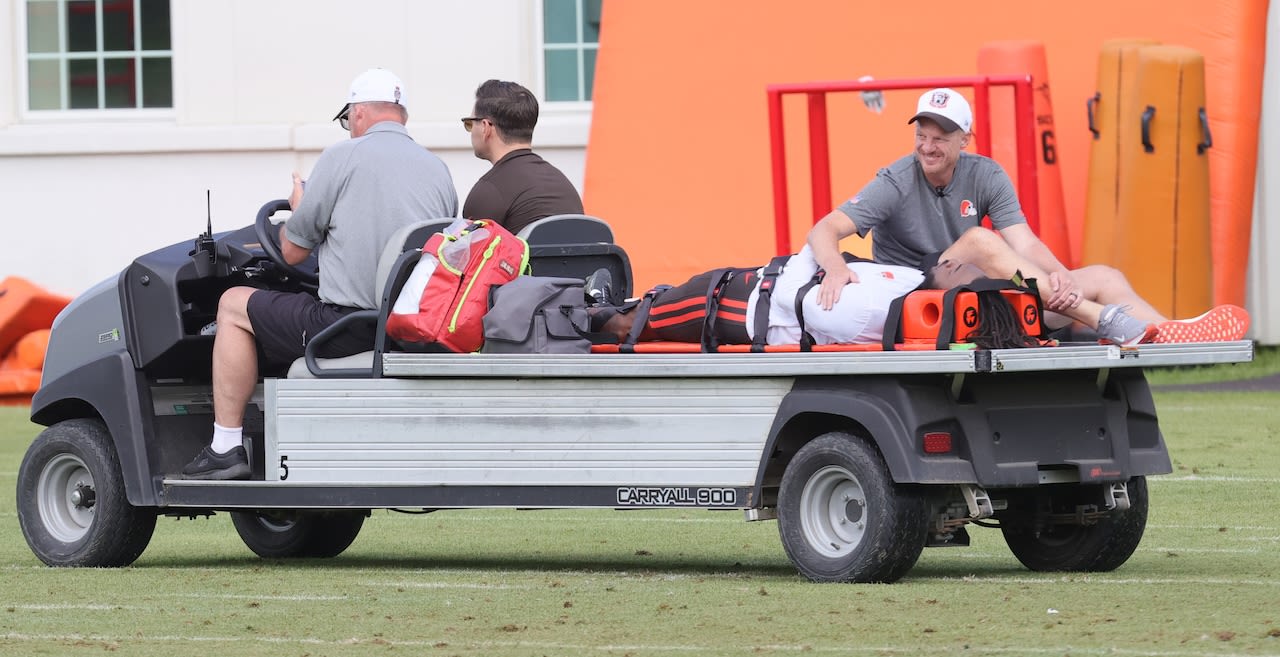 Joel Bitonio on D’Onta Foreman: ‘It’s the worst part of football’ to watch a teammate get immobilized and carted off