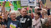 Emma Thompson backs Just Stop Oil Stonehenge stunt during London march