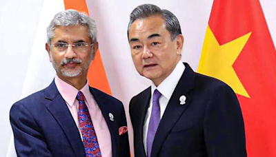 EAM Jaishankar Meets China's Wang In Laos, Emphasises On Ensuring LAC's 'Full Respect'