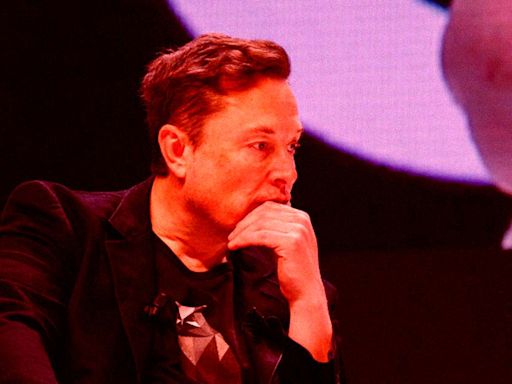 Elon Musk Has Wiped Out a Shocking Amount of Twitter's Value In Less Than 2 Years