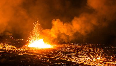 Hawaiian volcano blew like a kid's "stomp-rocket" toy