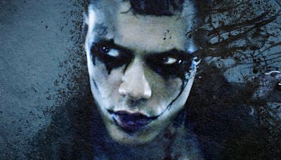 The Crow's Bill Skarsgard Reveals His One Issue With Eric's New Look