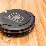 Robot vacuums