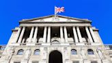 GBP/USD lower as BoE holds rates