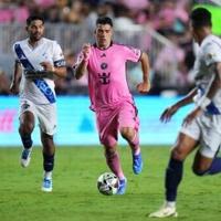 Luis Suárez of Inter Miami dribbles between defenders during the defending Leagues Cup champions' 2-0 victory over Puebla of Mexico