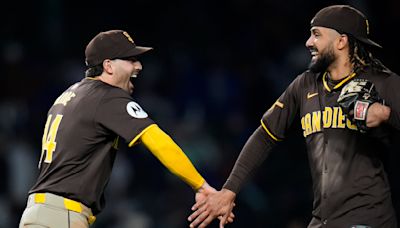 Padres Daily: Identity inning; Suarez does what it takes; too much give back; Yu's reset