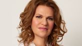 Sandra Bernhard Signs With The Rosenzweig Group