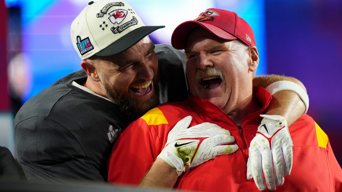 Chiefs Coach Andy Reid Says Travis Kelce Can Be the "Waterboy" at Taylor Swift's Concerts