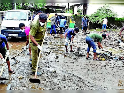 Navsari and Surat Flood Damage: Extent of Losses Revealed | Surat News - Times of India