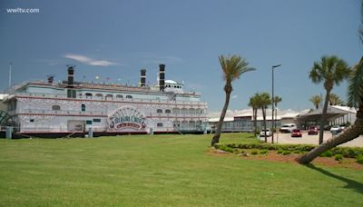 Kenner says farewell to the Treasure Chest riverboat casino in the most New Orleans fashion