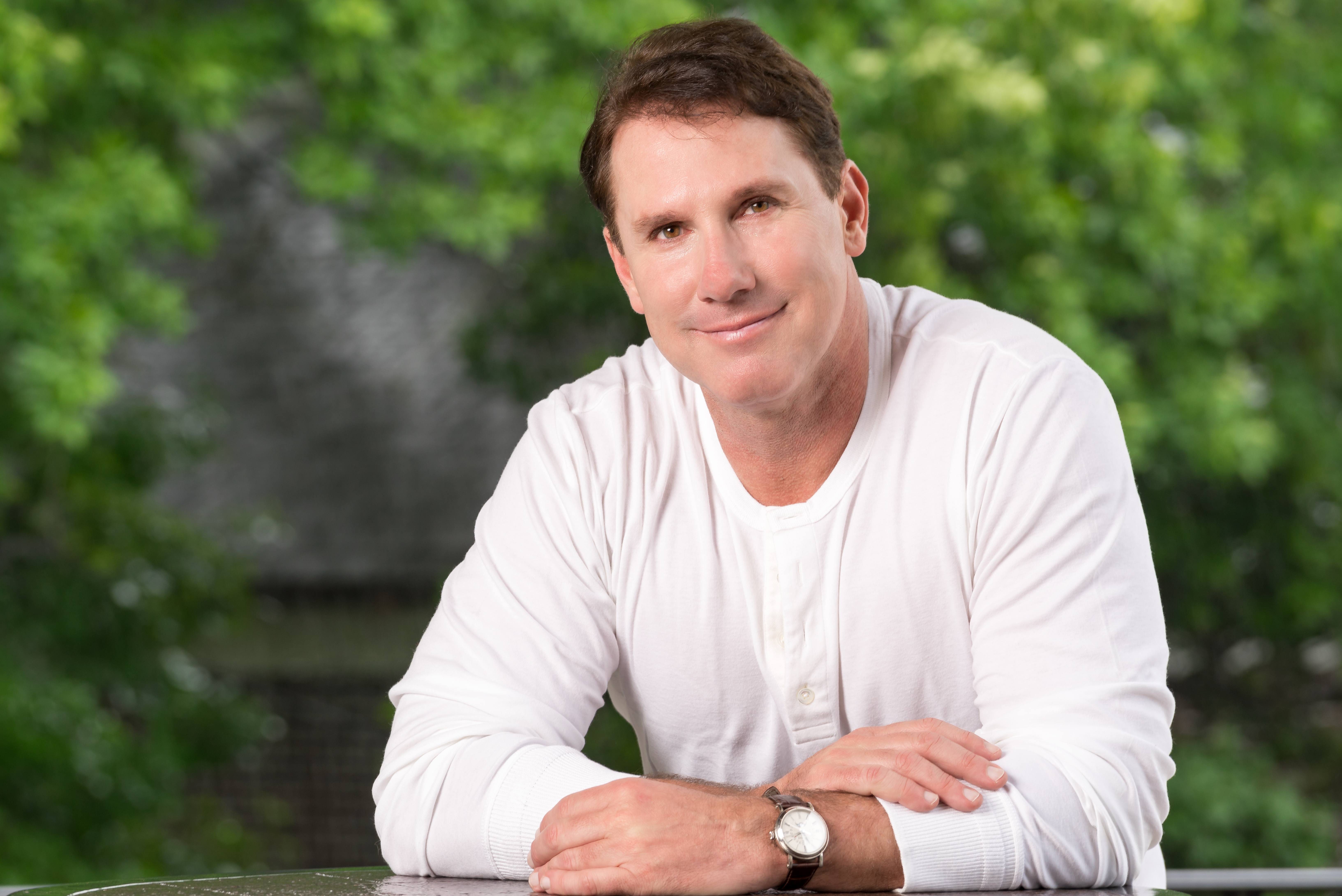 Author Nicholas Sparks to visit Bucks County book store