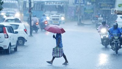 Rains to continue in Kerala; Yellow alert in 3 districts