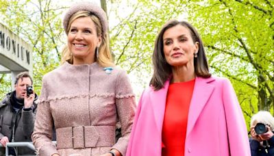 Königin Letizia: An Königin Màximas Seite begeistert sie im Barbie-Outfit