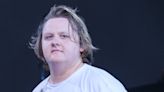 Lewis Capaldi cancela su gira tras los problemas en Glastonbury