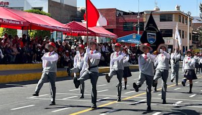 Arequipa: Colegio Honorio Delgado ganó en el desfile por el Día de la Policía Escolar (VIDEO)