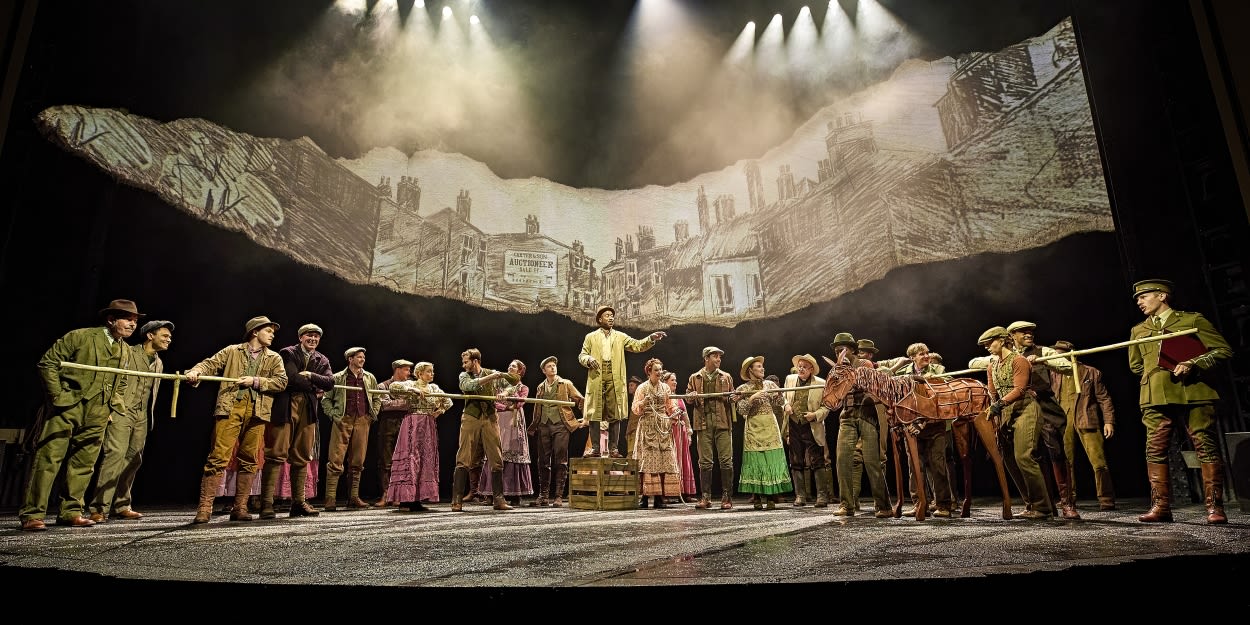 Photos: UK and Ireland Tour of WAR HORSE