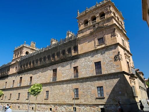 El impresionante palacio que es una joya del Renacimiento español: su casa real sigue en uso y pertenece a al ducado de Alba