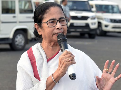 Mamata Banerjee intervenes to end film industry deadlock, shoots to resume today