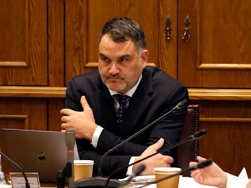 Javier Macaya hace mea culpa tras defensa a su padre: “Cometí un error” - La Tercera