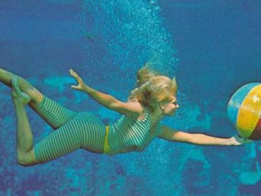 'Jaws' star and former Weeki Wachee mermaid dies at 77