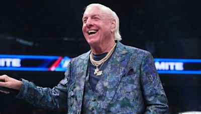 Ric Flair es expulsado de un restaurante por ir borracho y causar desorden público