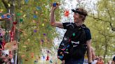 Northampton man breaks London Marathon Rubik's Cube record