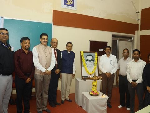 Mangaluru: Srinivas University Institute of Management & Commerce organises seminar on 'Press Day'