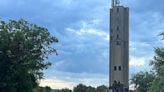 Watch: Last tower of 108-year-old West Side Beekman grain silos implodes