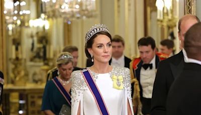Se publicó un insólito retrato de Kate Middleton y los británicos se indignaron: “Ridículamente terrible”