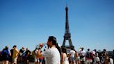 Onda de calor em Paris expõe falta de árvores na cidade