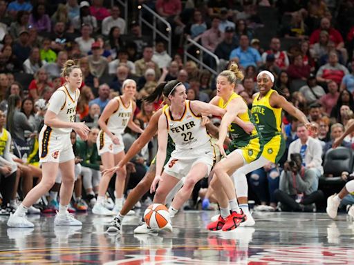 Fans Are All Saying The Same Thing About How Caitlin Clark Is Treated By WNBA Refs