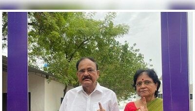 LS polls: Former Vice Prez Naidu, Kishan Reddy among early voters in T'gana