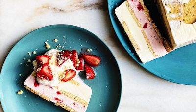 50 Mother's Day cakes that'll sweeten your celebration