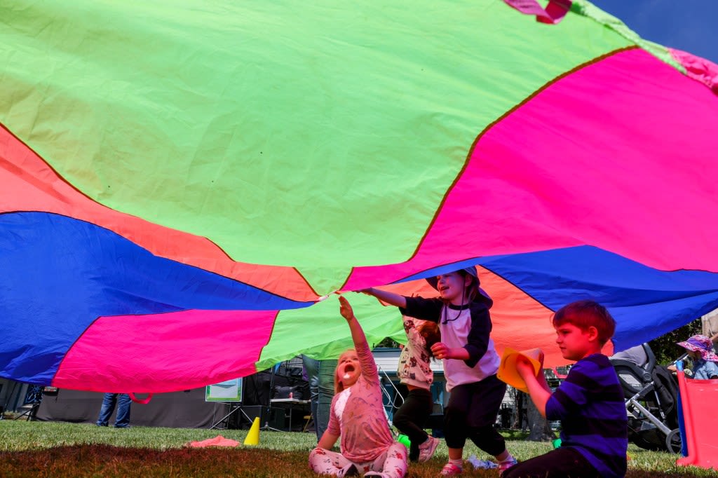 Photos: Hundreds enjoy Berkeley Bay Festival