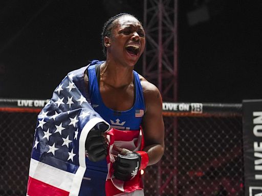 Após três lutas de MMA, Claressa Shields conclui: "Tenho potencial para ser campeã"