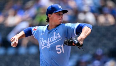 Royals rally to beat Marlins 5-1