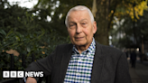 Former Labour minister Frank Field dies aged 81