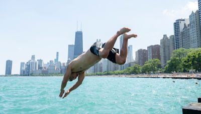 How to beat Chicago’s heat in the water, from pools to water parks to boat rentals