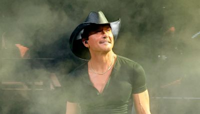 Tim McGraw announces nephew Timothy Wayne will join Standing Room Only Tour