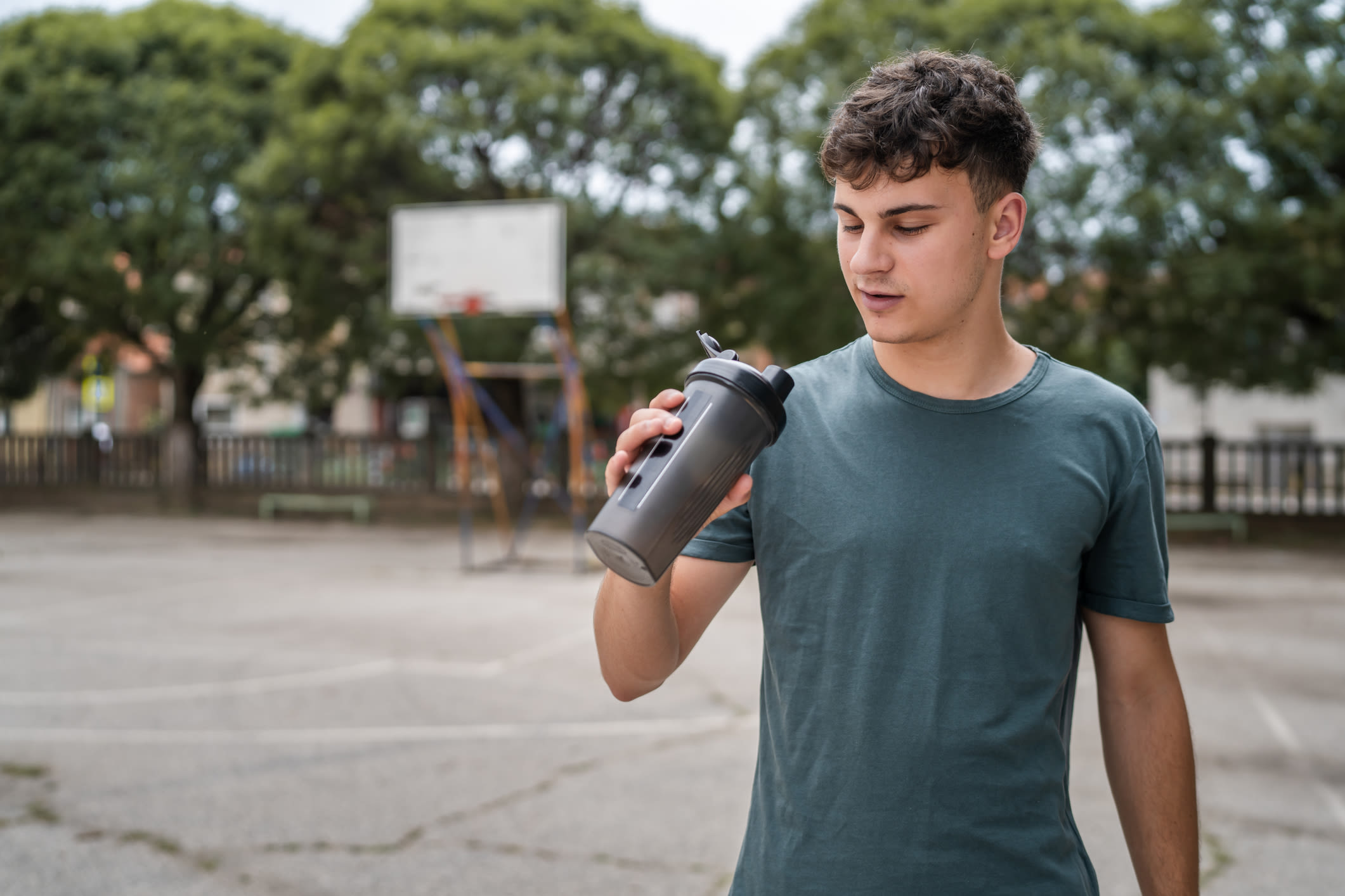 Internet horrified after seeing result of unwashed water bottle-'ecosystem'