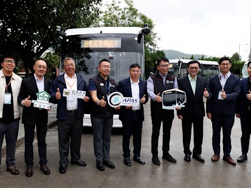 林世雄：8輛自動車正道路測試 錦綉花園自動穿梭小巴本月內居民可乘搭 (16:31) - 20240810 - 港聞