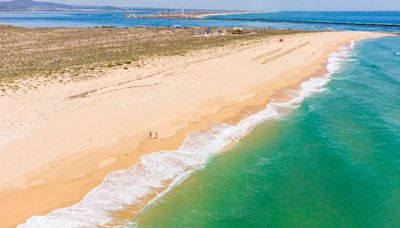 Una isla desierta, delfines y un paraíso europeo a poco más de tres horas de Córdoba