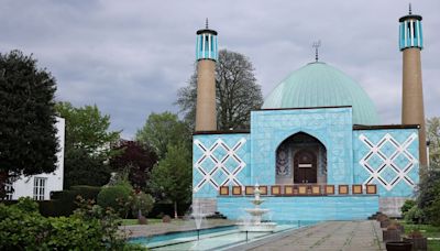 Bundesweite Razzia - Faeser verbietet Islamisches Zentrum Hamburg - Iran beruft deutschen Botschafter ein