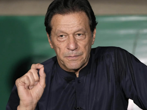Jailed Imran Khan to run for Oxford University Chancellor post? Internet can't keep calm - Times of India