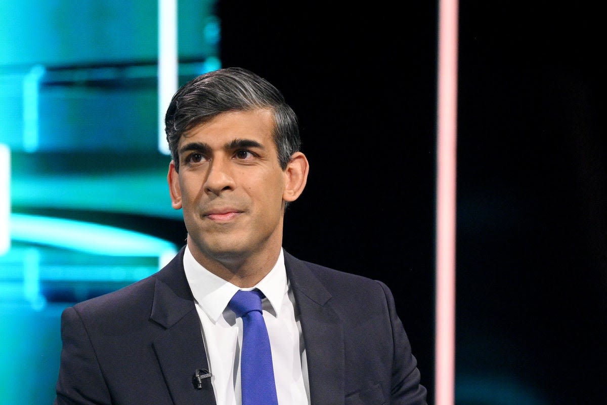 General election 2024 - live: Sunak branded ‘man with no integrity’ as Labour slams Hester donation to Tories