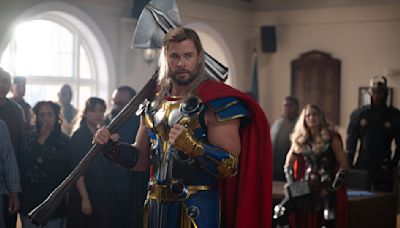 Chris Hemsworth is still defending Marvel movies, despite his Thor comments