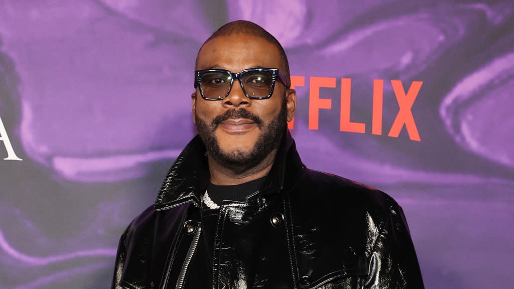 Tyler Perry Pens Op-Ed In Response to Airport Racial Profiling: “Affront to Our Dignity”