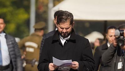 Los mensajes de Boric a los presidentes de partido y su preparación en Cerro Castillo para la cuenta pública - La Tercera