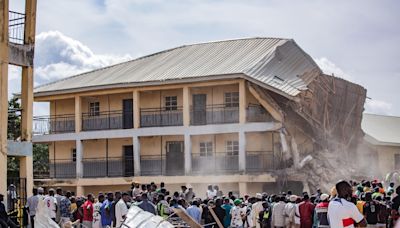 Al menos 12 muertos en el derrumbe de un colegio en el centro de Nigeria